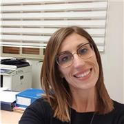 Si impartiscono lezioni a bambini delle elementari e medie